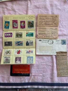 Lot #31 Vintage Colombia Stamp Selection Ephemera Lot 16 Stamps 1950s